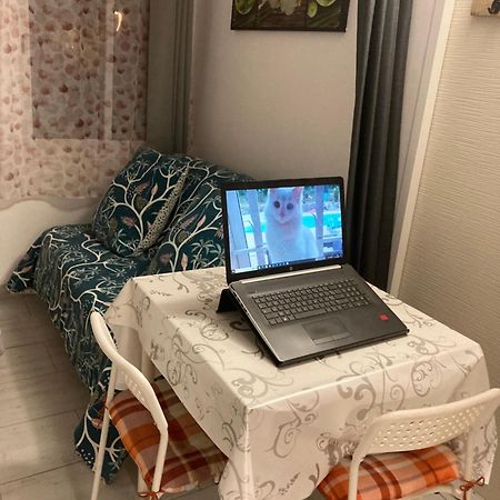 Au Havre De Paix Apartment Garéoult Екстериор снимка